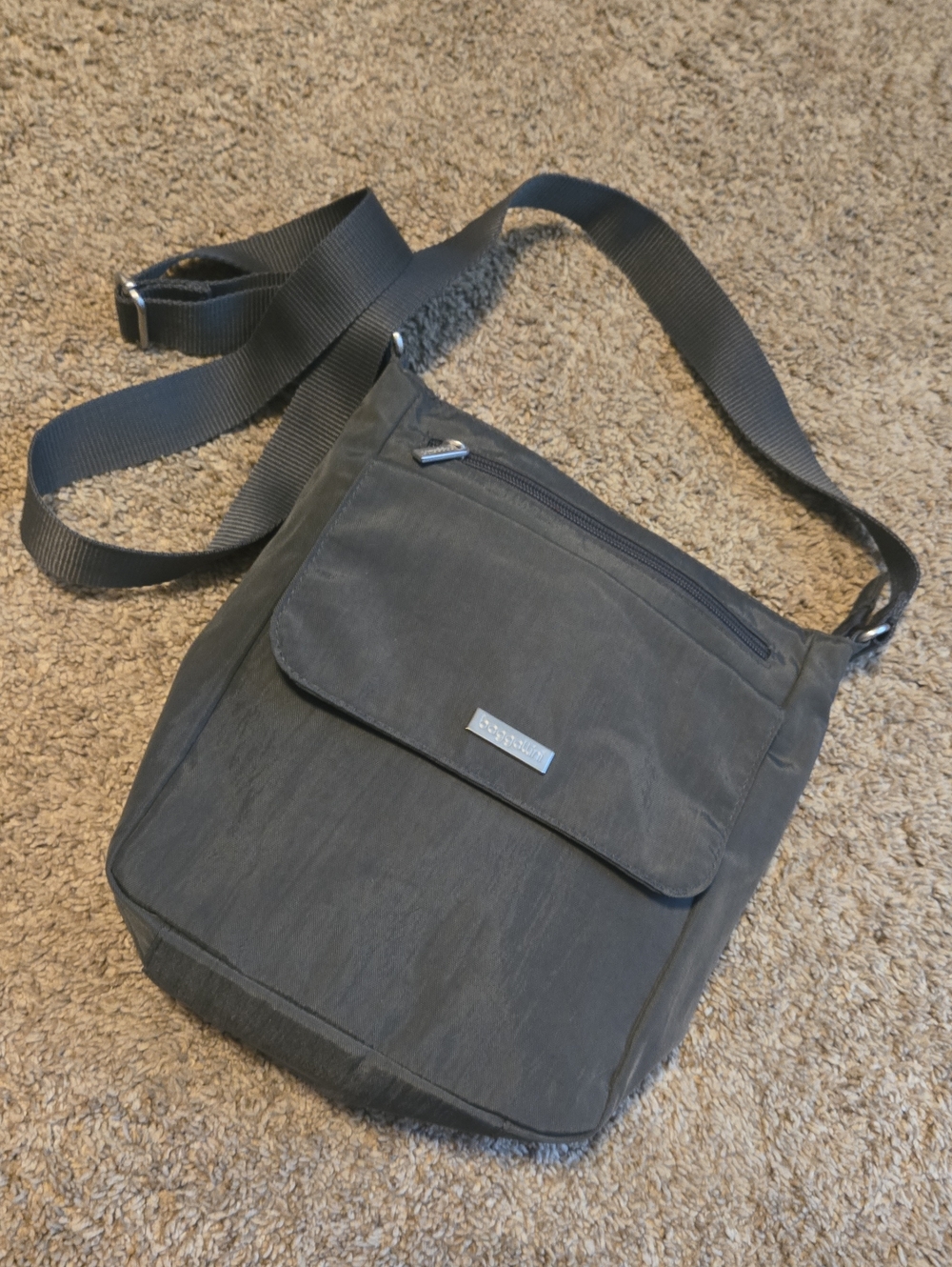 Baggallini Crossbody Grey